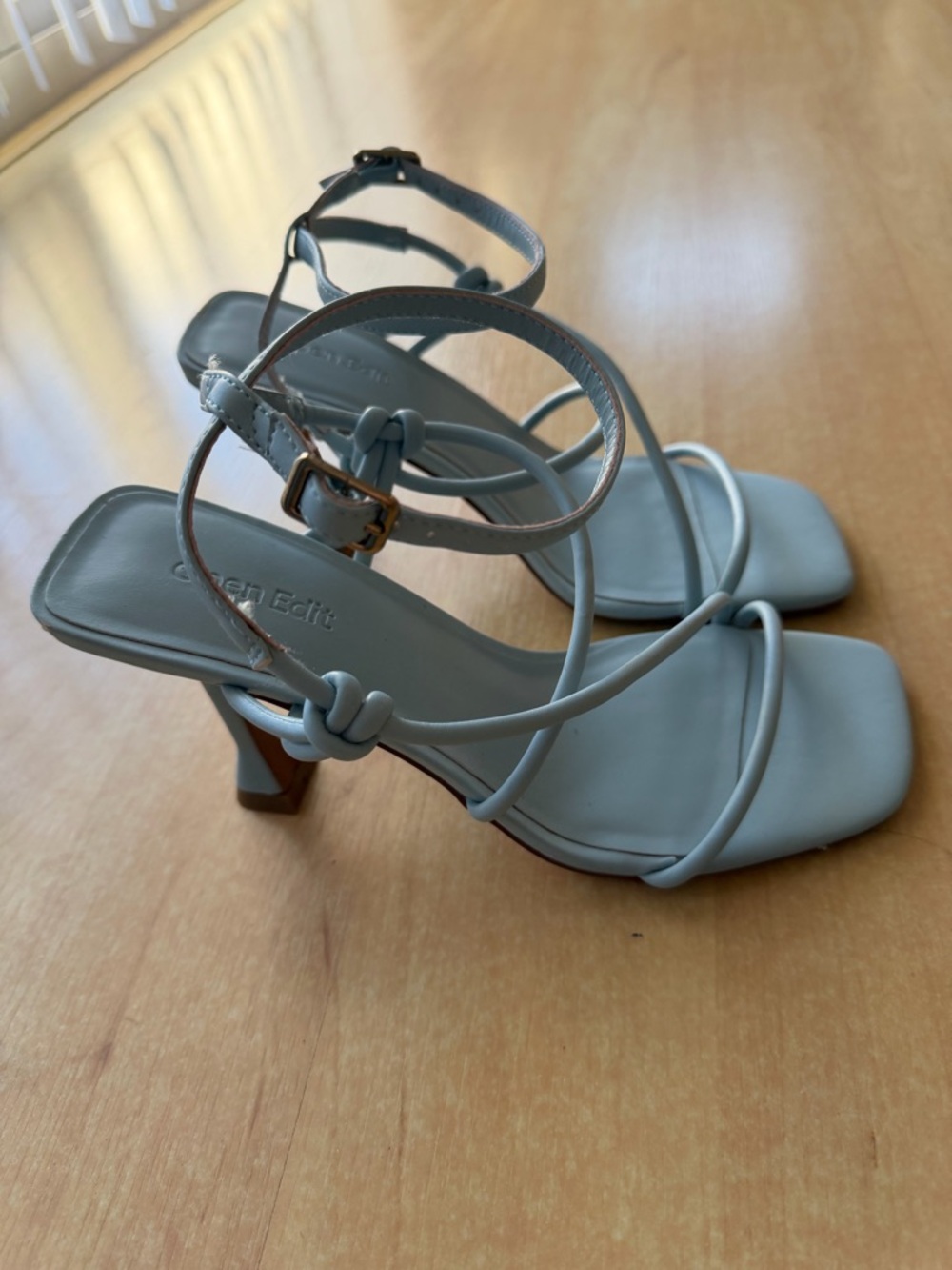 Open Edit Heels size 6.5 - Picture 2 of 7